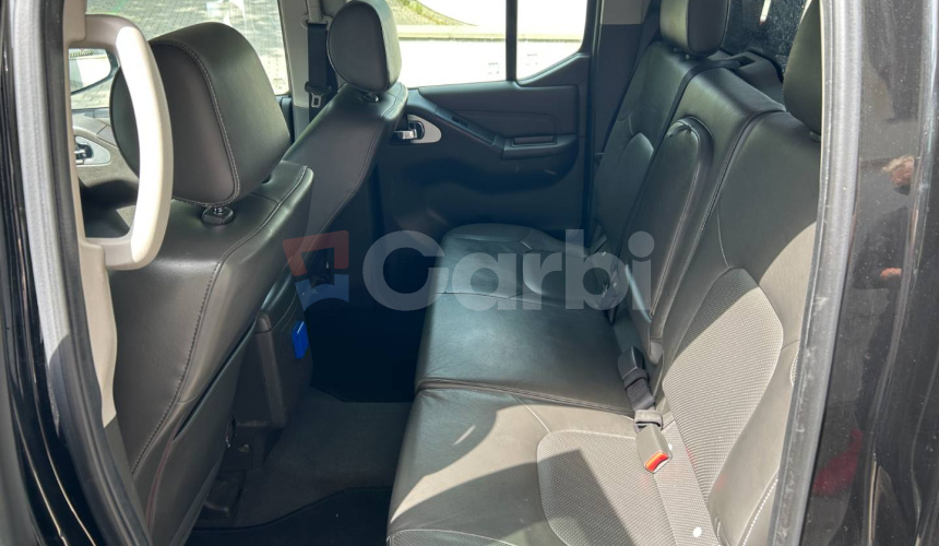 Nissan Navara DoubleCab 3.0 V6 dCi Platinum A/T Long