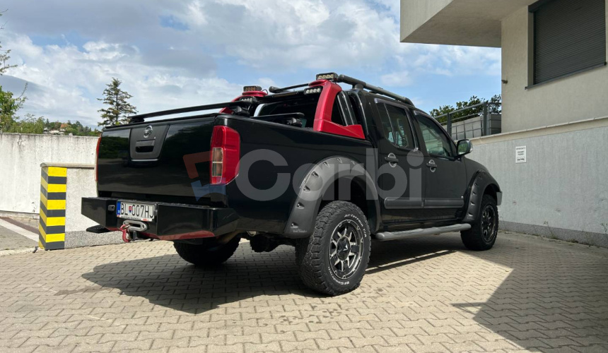 Nissan Navara DoubleCab 3.0 V6 dCi Platinum A/T Long