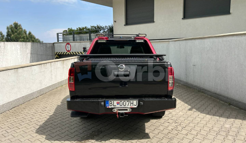 Nissan Navara DoubleCab 3.0 V6 dCi Platinum A/T Long