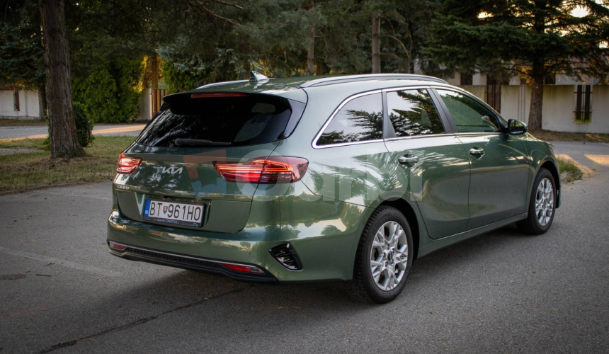 Kia Ceed SW 1.5 T-GDi Gold A/T, 1 majiteľ, SK auto, Odpočet DPH