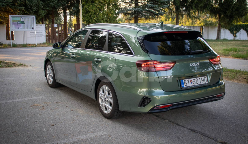 Kia Ceed SW 1.5 T-GDi Gold A/T, 1 majiteľ, SK auto, Odpočet DPH