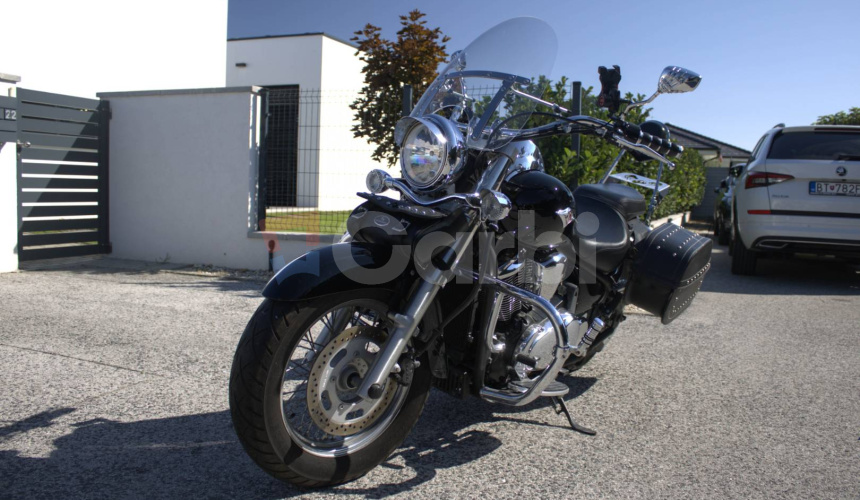 Kawasaki Vulcan VN 900 Classic