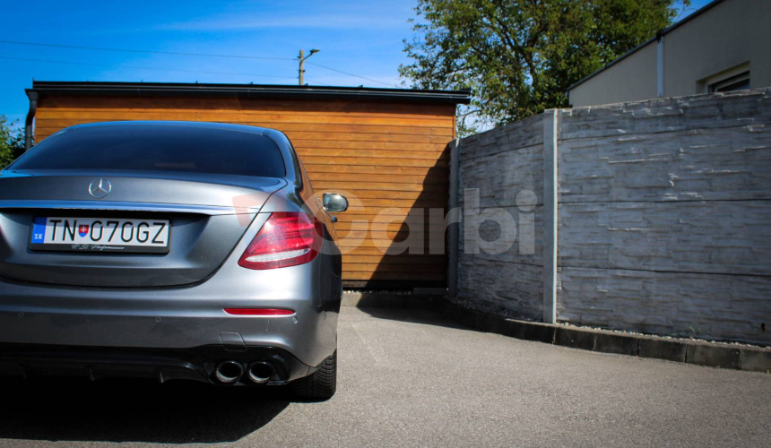 Mercedes-Benz E trieda Sedan 220 d 4MATIC A/T, 143kW, A9 E53 Optic