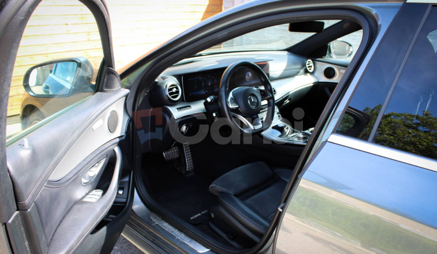 Mercedes-Benz E trieda Sedan 220 d 4MATIC A/T, 143kW, A9 E53 Optic