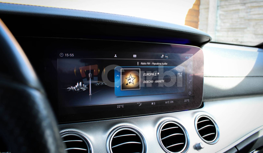 Mercedes-Benz E trieda Sedan 220 d 4MATIC A/T, 143kW, A9 E53 Optic