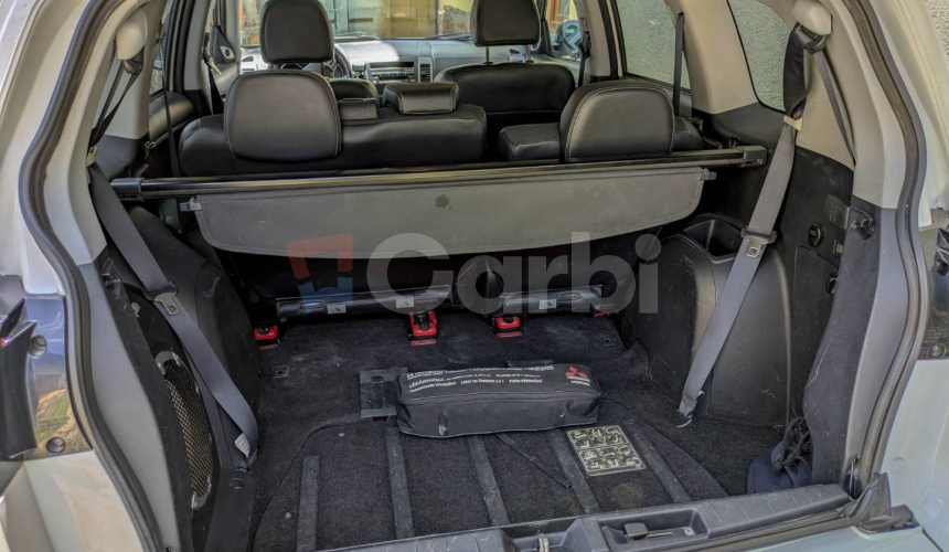 Mitsubishi Outlander 2.2 DI-D (177k) Intense+