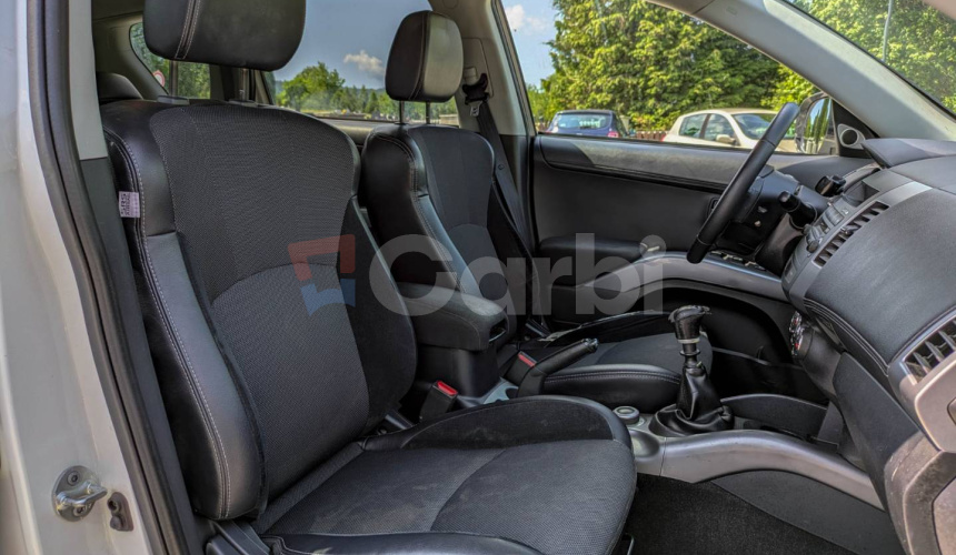Mitsubishi Outlander 2.2 DI-D (177k) Intense+