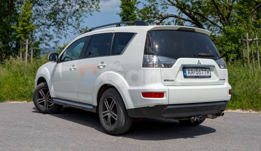 Mitsubishi Outlander 2.2 DI-D (177k) Intense+