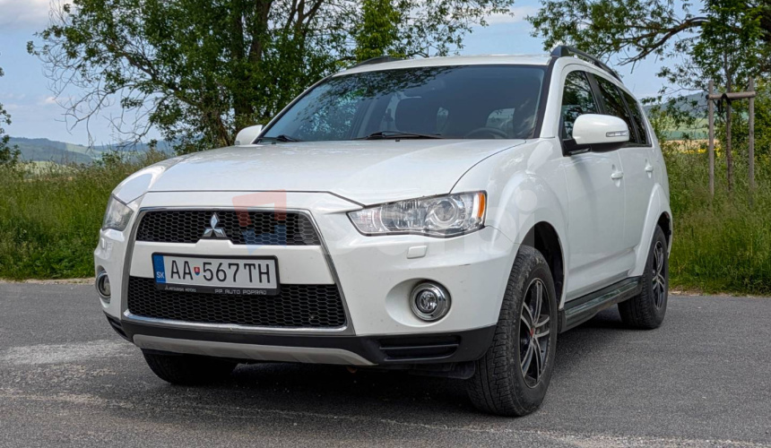 Mitsubishi Outlander 2.2 DI-D (177k) Intense+