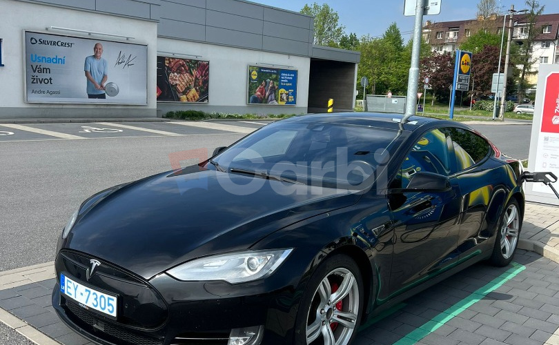 Tesla Model S P85d performance Free supercharging