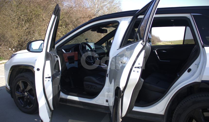 Toyota RAV4 2.5 Hybrid, 131kw, e-CVT Selection FWD