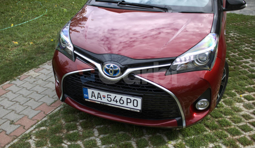 Toyota Yaris 1.5 Hybrid CVT Automat