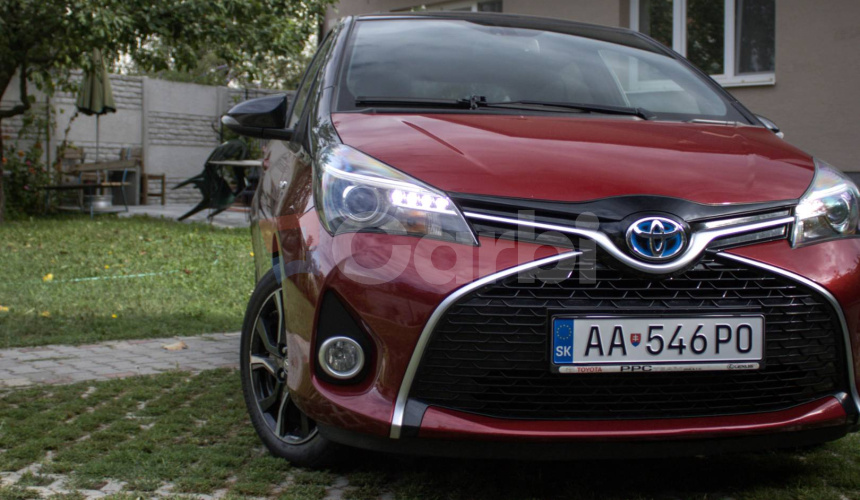 Toyota Yaris 1.5 Hybrid CVT Automat