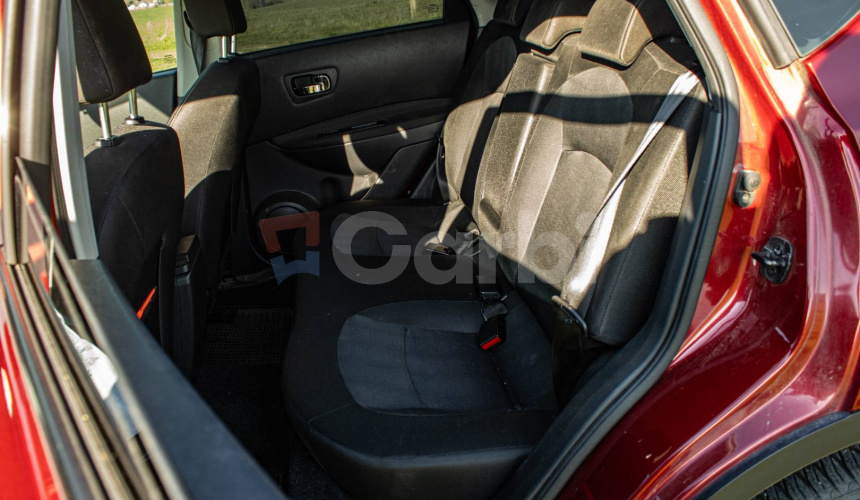 Nissan Qashqai 1.6i Acenta 4x2 (EU5)