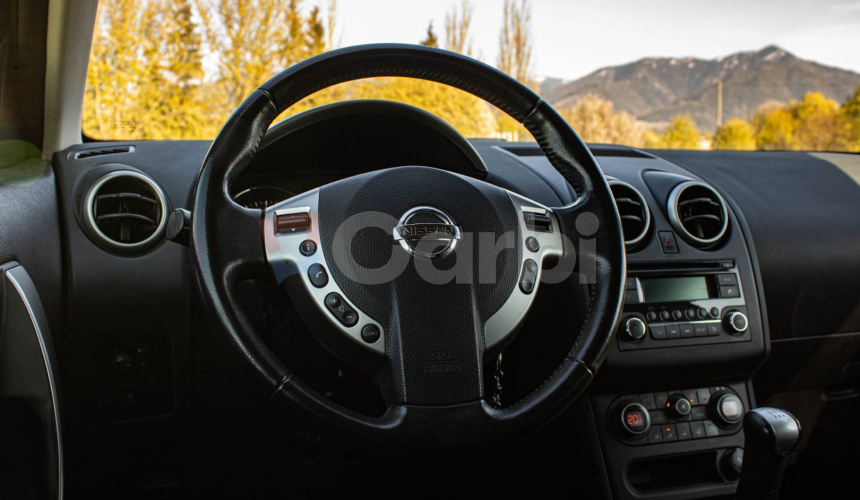 Nissan Qashqai 1.6i Acenta 4x2 (EU5)