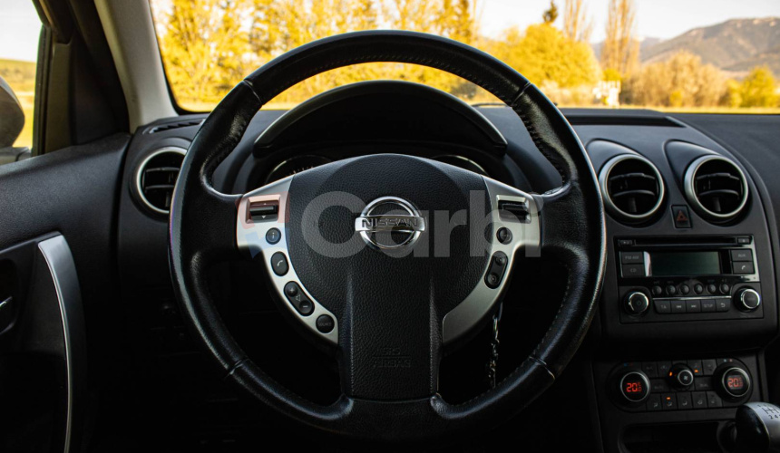 Nissan Qashqai 1.6i Acenta 4x2 (EU5)
