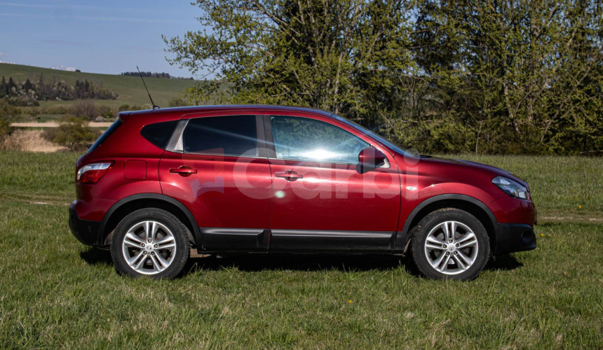 Nissan Qashqai 1.6i Acenta 4x2 (EU5)