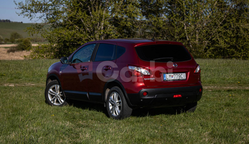Nissan Qashqai 1.6i Acenta 4x2 (EU5)
