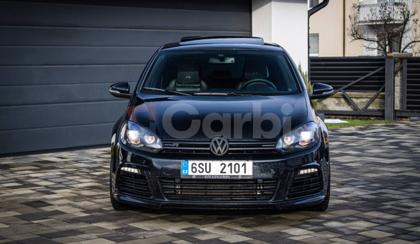 Volkswagen Golf R 2.0 TSI 4Motion 265kW, originál úprava APR, HF karbon sanie, DCC s nastavením