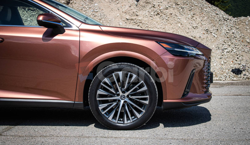 Lexus RX 350h Luxury, 1. Majiteľ, Slovenské, Nelakované, vo fólii, Medená sonic, DPH