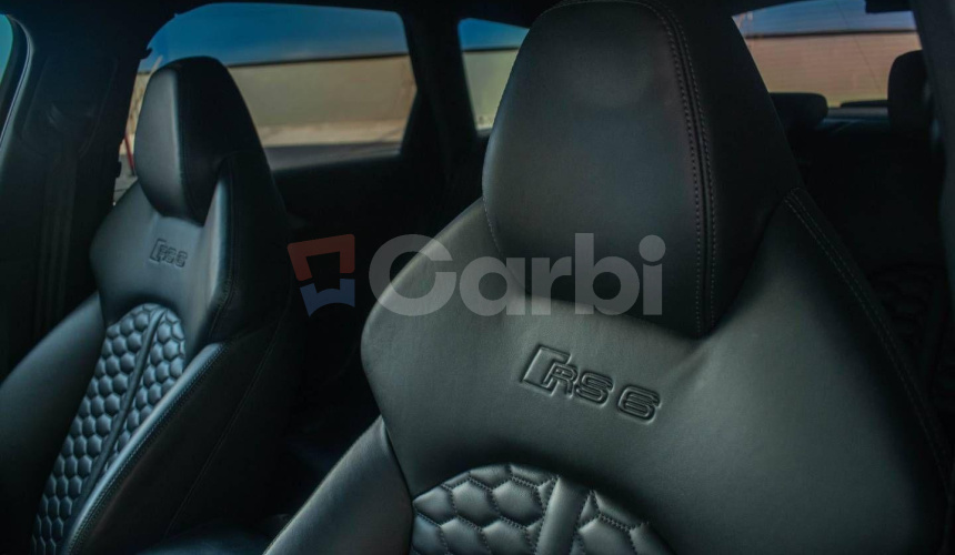 Audi RS6 Avant 4.0 V8 TFSI Performance Quattro