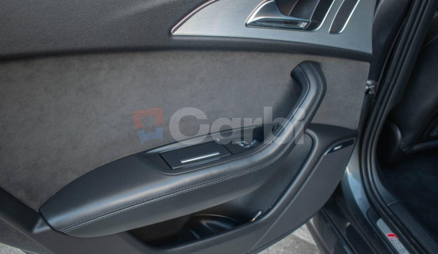 Audi RS6 Avant 4.0 V8 TFSI Performance Quattro
