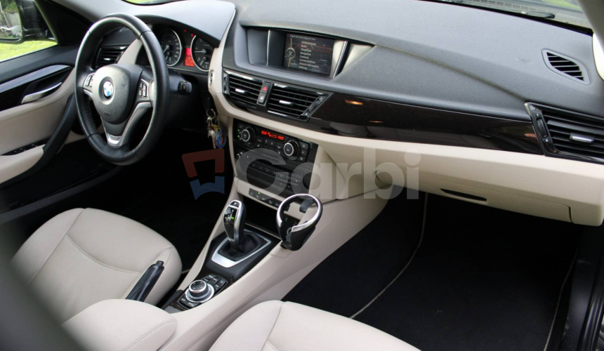 BMW X1 xDrive 18d A/T