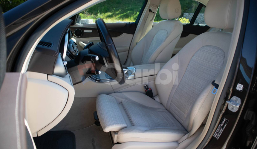 Mercedes-Benz C trieda Sedan 220 d A/T
