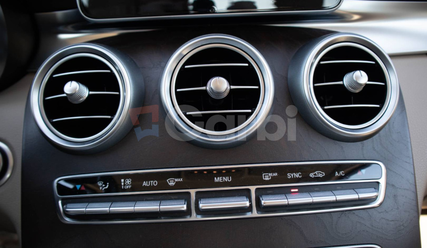 Mercedes-Benz C trieda Sedan 220 d A/T