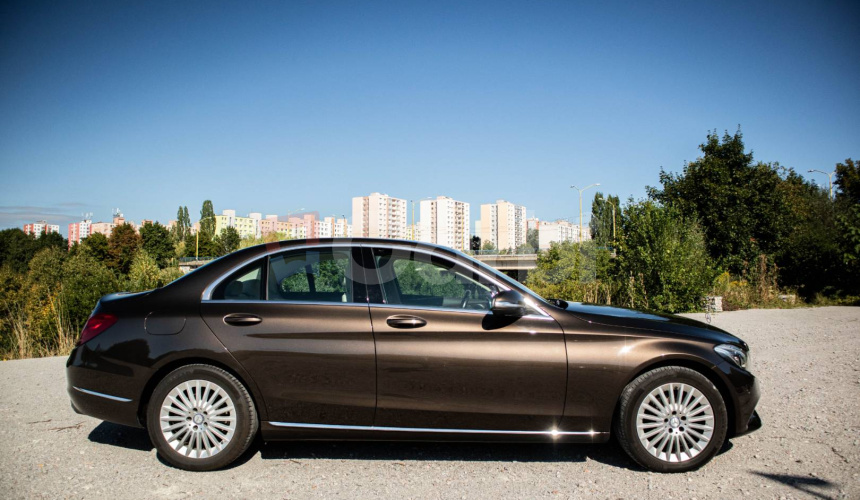 Mercedes-Benz C trieda Sedan 220 d A/T