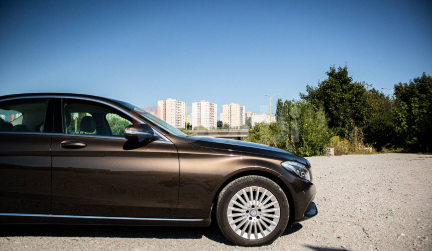 Mercedes-Benz C trieda Sedan 220 d A/T