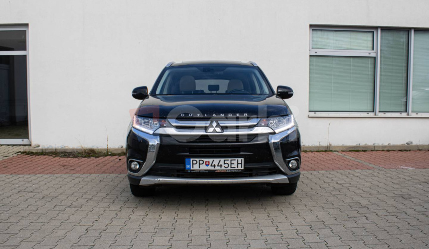 Mitsubishi Outlander 2.2 DI-D Intense+ A/T