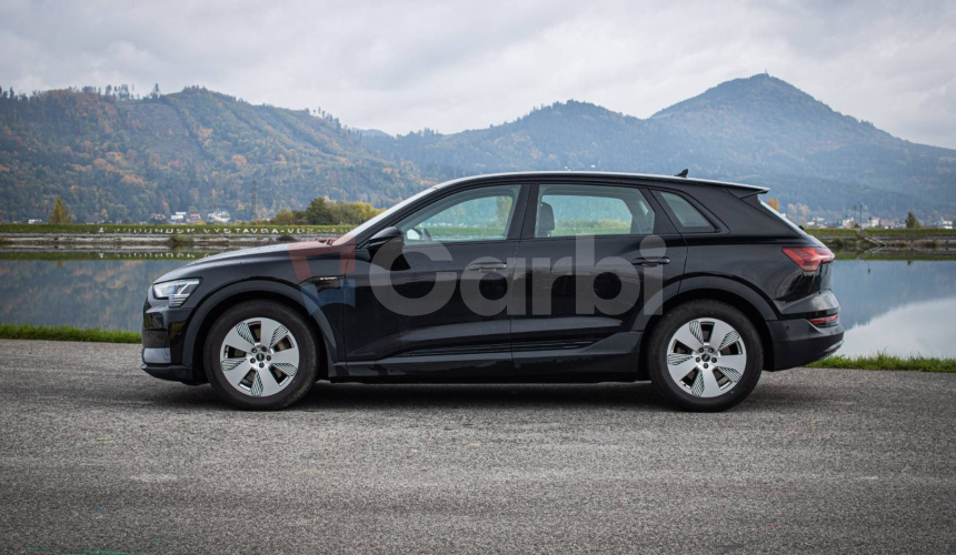 Audi E-tron 55 quattro, webasto, vzduchový podvozok, ťažné, DPH, SOH 87%