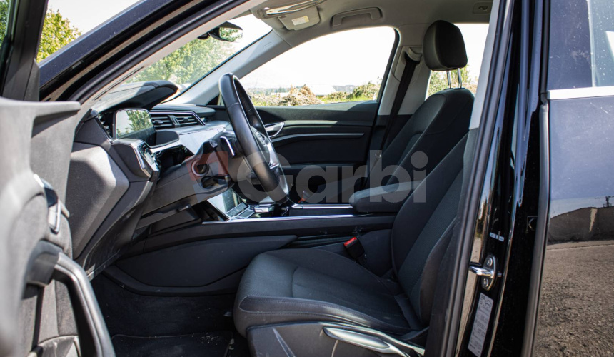 Audi E-tron 55 quattro, webasto, vzduchový podvozok, ťažné, DPH, SOH 87%