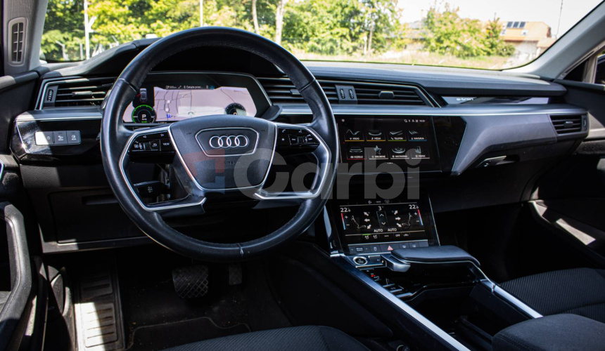 Audi E-tron 55 quattro, webasto, vzduchový podvozok, ťažné, DPH, SOH 87%