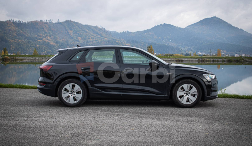Audi E-tron 55 quattro, webasto, vzduchový podvozok, ťažné, DPH, SOH 87%