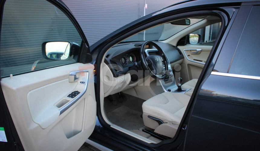 Volvo XC60 2.4D AWD Momentum