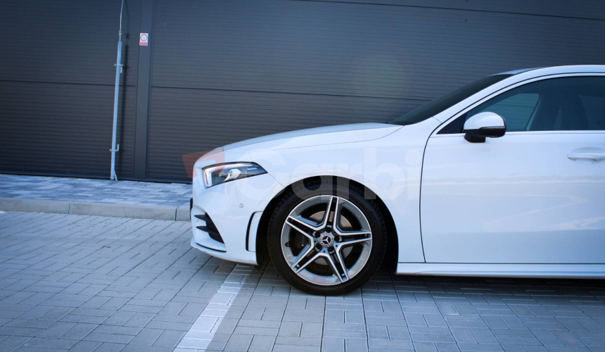 Mercedes-Benz A trieda 180 d /T AMG Line