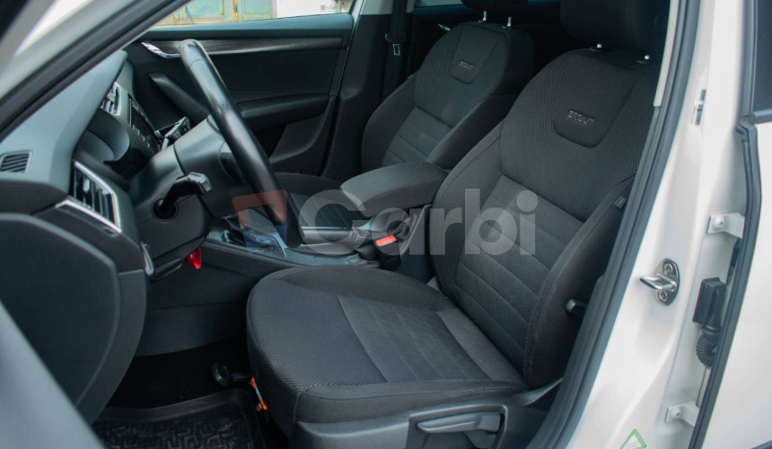 Škoda Octavia Combi SCOUT2.0 TDI DSG 4x4