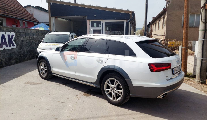 Audi A6 Allroad 3.0 TDI quattro S tronic