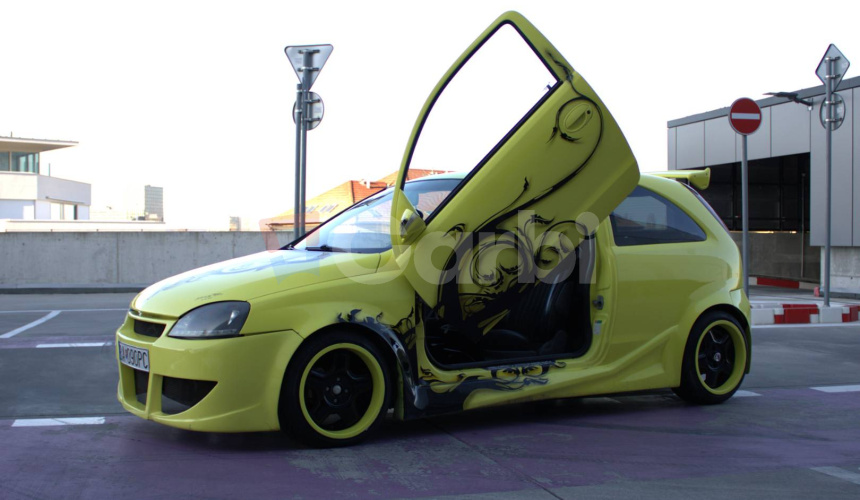 Opel Corsa 1.2 16V, 55kw, AT4, Lambo doors