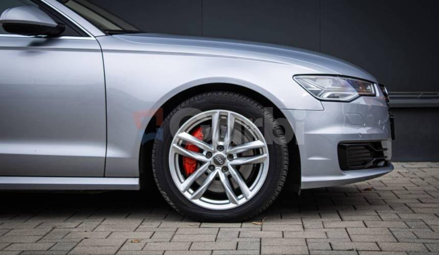 Audi A6 3.0 TDI Quattro 160kW, Webasto, Nočné videnie, Vzduch, Masáž, HUD, TV, ťažné