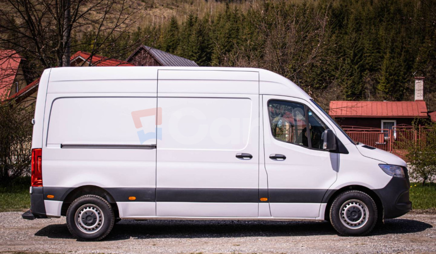 Mercedes-Benz Sprinter 311 L2H2 predný náhon