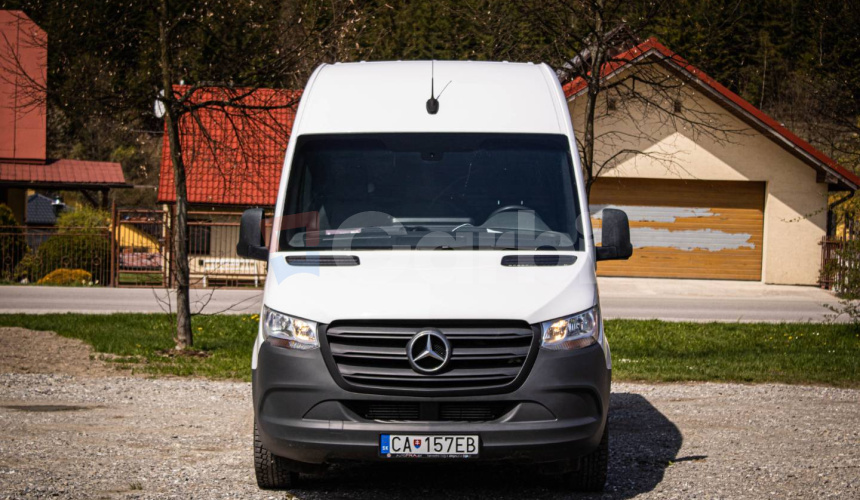 Mercedes-Benz Sprinter 311 L2H2 predný náhon