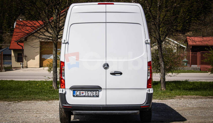 Mercedes-Benz Sprinter 311 L2H2 predný náhon