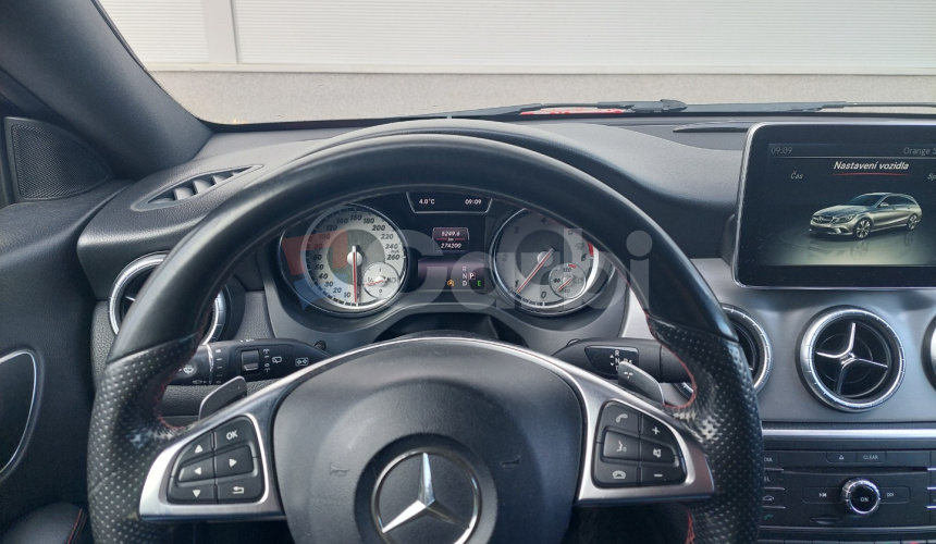 Mercedes-Benz CLA Shooting Brake SB 220 CDI AMG LINE A/T