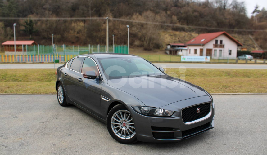 Jaguar XE 2.0 I4D Prestige AT