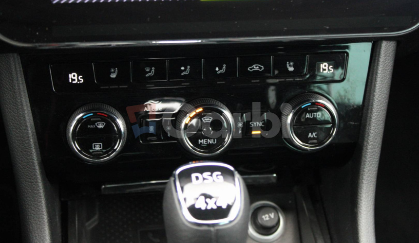 Škoda Superb Combi 2.0 TDI SCR L&K 4x4 DSG