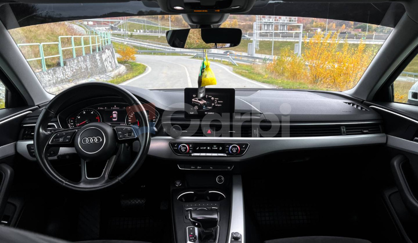 Audi A4 2.0 TDI S tronic Basis