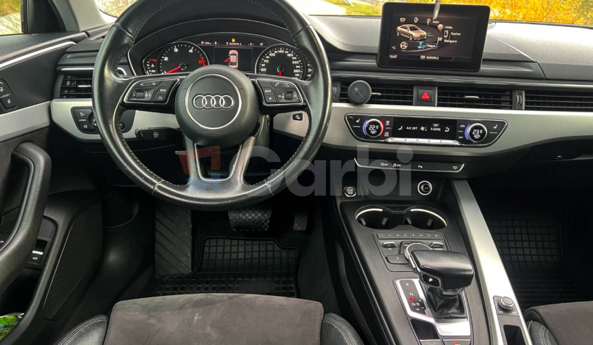 Audi A4 2.0 TDI S tronic Basis
